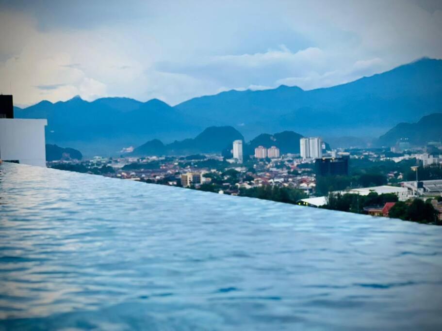 The Horizon Infinity Pool 17th Floor * Ipoh