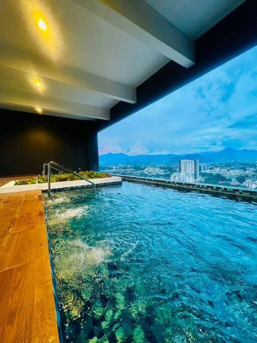 Pangsapuri The Horizon Infinity Pool 17th Floor Ipoh